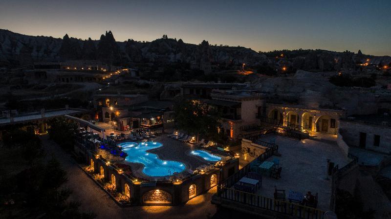 גורמה Holiday Cave Hotel מראה חיצוני תמונה
