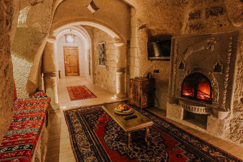 גורמה Holiday Cave Hotel מראה חיצוני תמונה