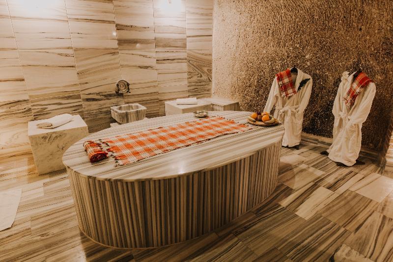 גורמה Holiday Cave Hotel מראה חיצוני תמונה