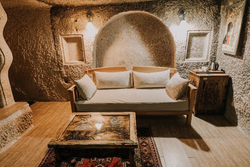 גורמה Holiday Cave Hotel מראה חיצוני תמונה